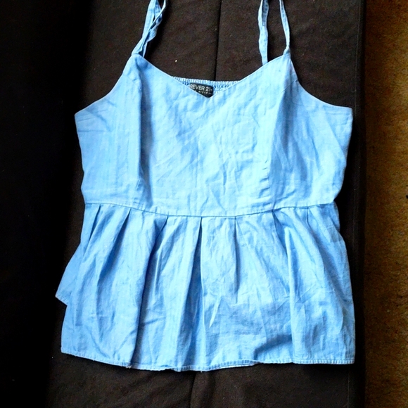 Top - Picture 2 of 4